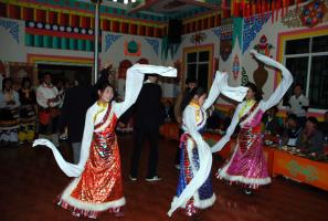 Jiuzhaigou Valley Dancers